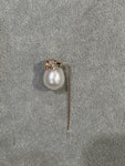 Pearl Pin With Diamond Cluster